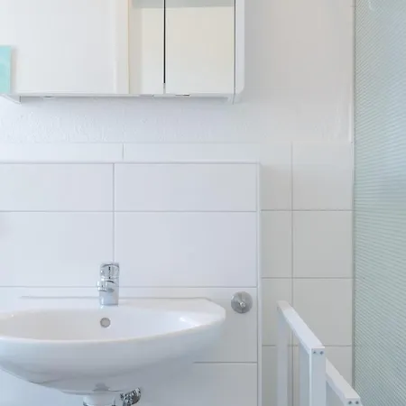 Marin, 16 شقة زينوويتز